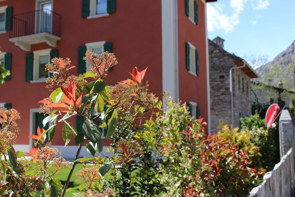 Myverzasca Resort Casa Rossa Brione  Extérieur photo
