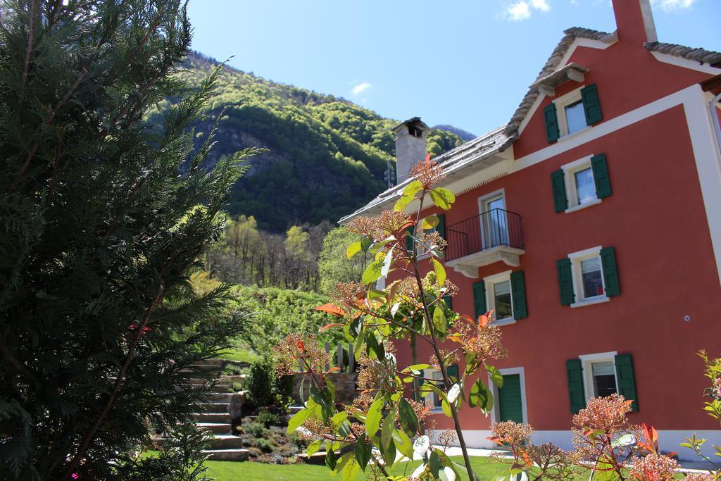 Myverzasca Resort Casa Rossa Brione  Extérieur photo