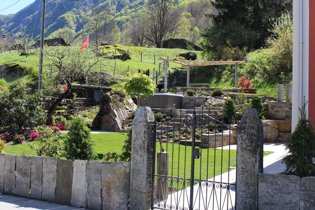 Myverzasca Resort Casa Rossa Brione  Extérieur photo