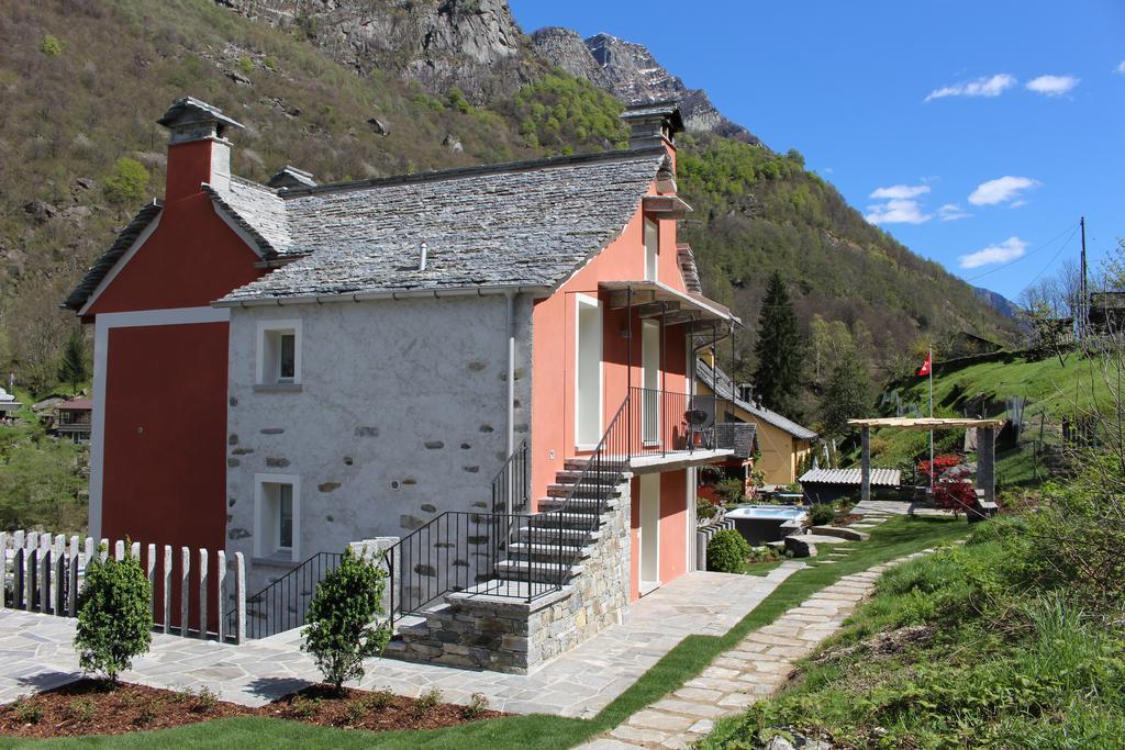 Myverzasca Resort Casa Rossa Brione  Extérieur photo