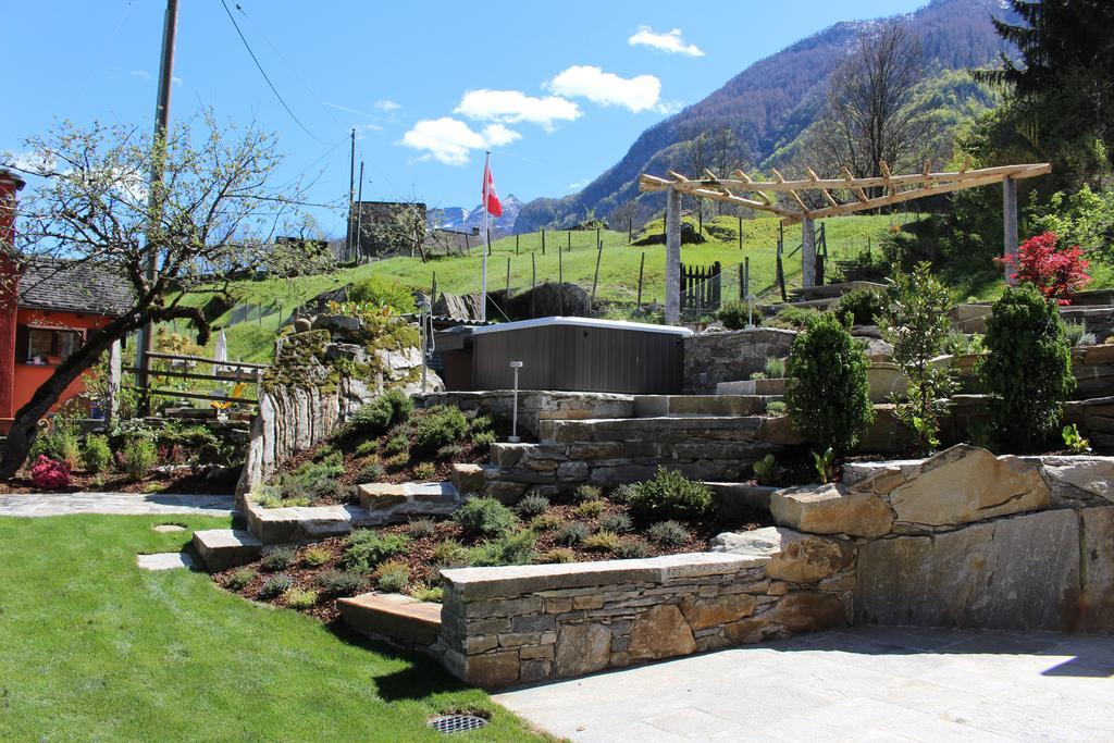 Myverzasca Resort Casa Rossa Brione  Extérieur photo